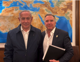 Benjamin Netanyahu (left) meets US President-elect Donald Trump's Mideast envoy Steve Witkoff at his office in Jerusalem, January 11, 2025. (Prime Minister's Office Spokesperson)
